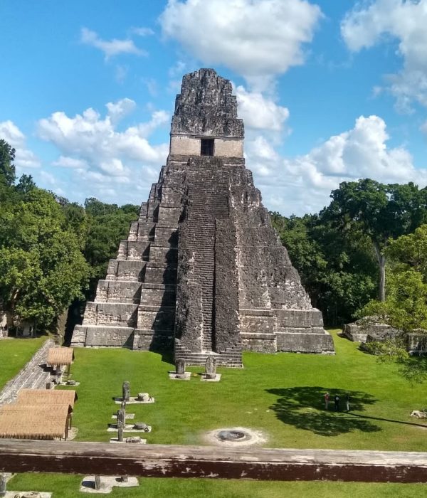 Tour-to-tikal